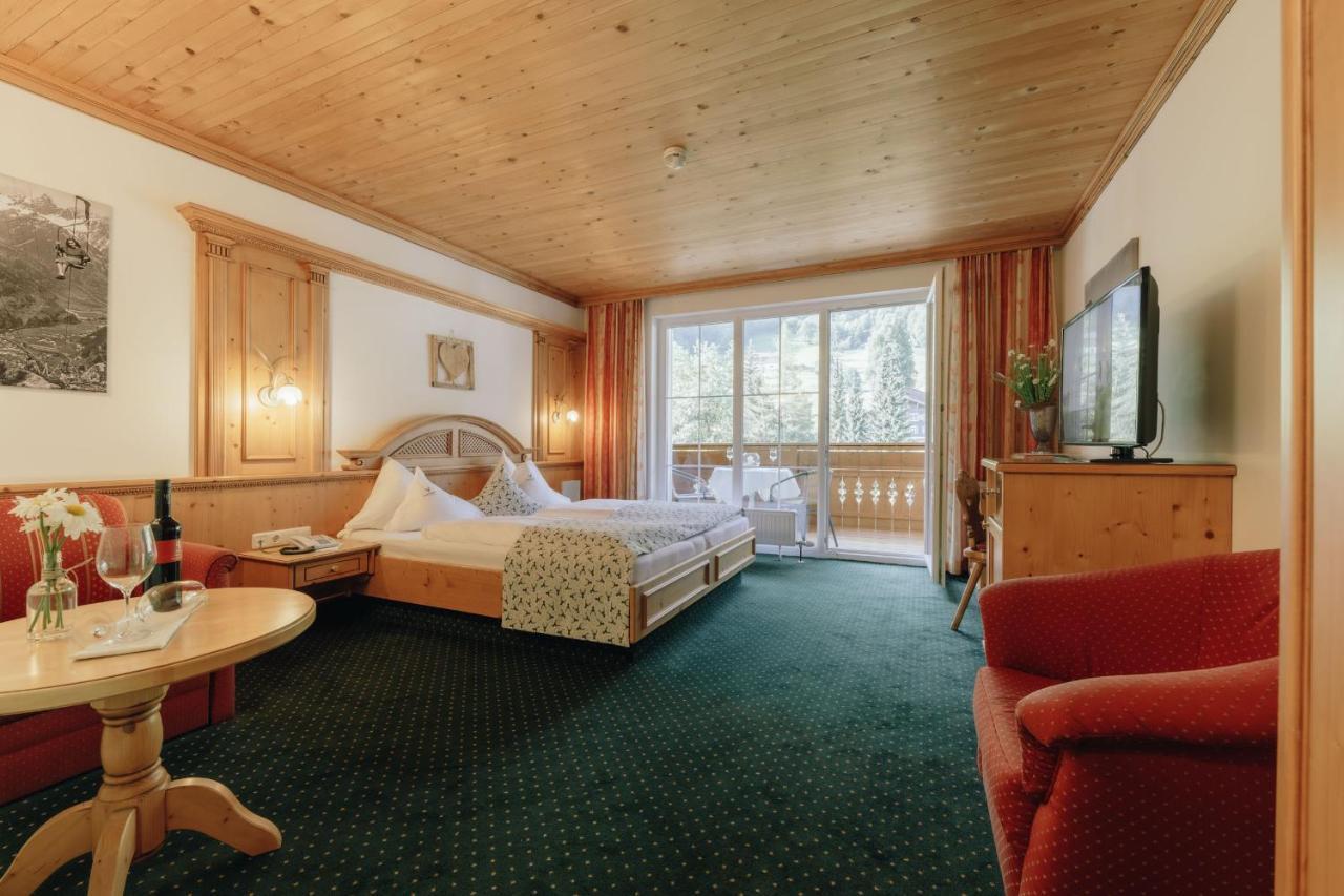 Hotel Hirschen Silbertal Eksteriør billede